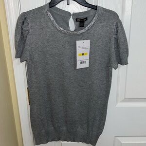 🦋Women Gray Summer Sweater 5/25$